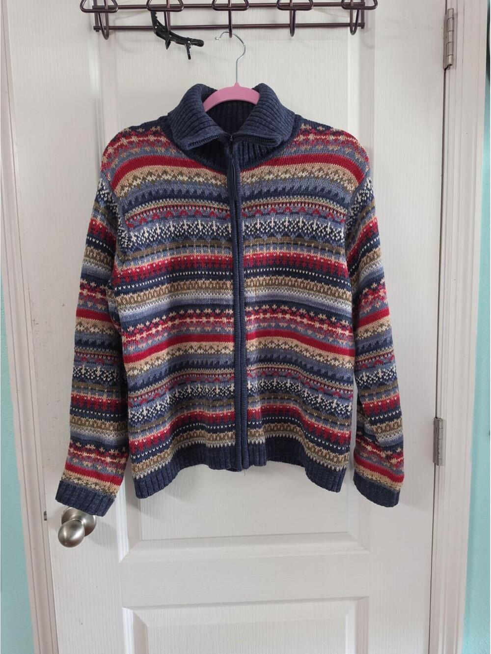 Tiara Sweater Woman M. Blues Red Fair Isle Full Zip Cardigan  VTG